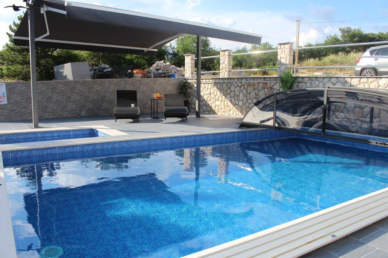 Villa Buba **** Novi Vinodolski Esterno foto